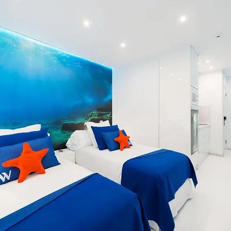 מלון Wavia - Adults Only 3*